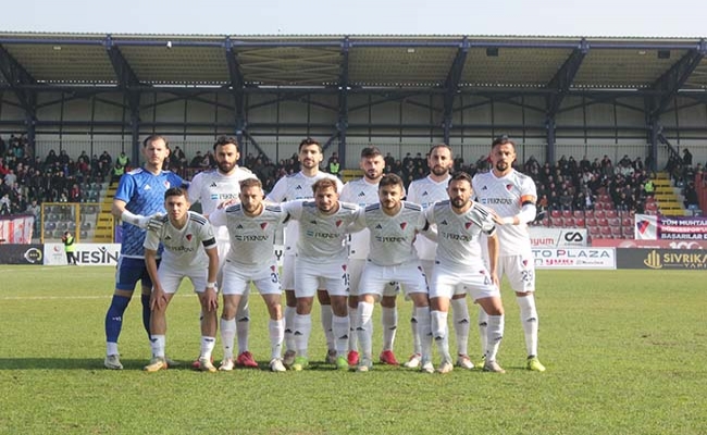 DÜZCE CAM DÜZCESPOR İKİNCİ YARIDA KENDİNE GELDİ  